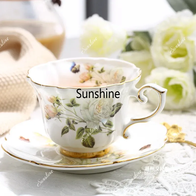 ボーンチャイナコーヒーセット、カメリアスタイル、英国製磁器テ - Coffee Tea Creamer のレビューと価格