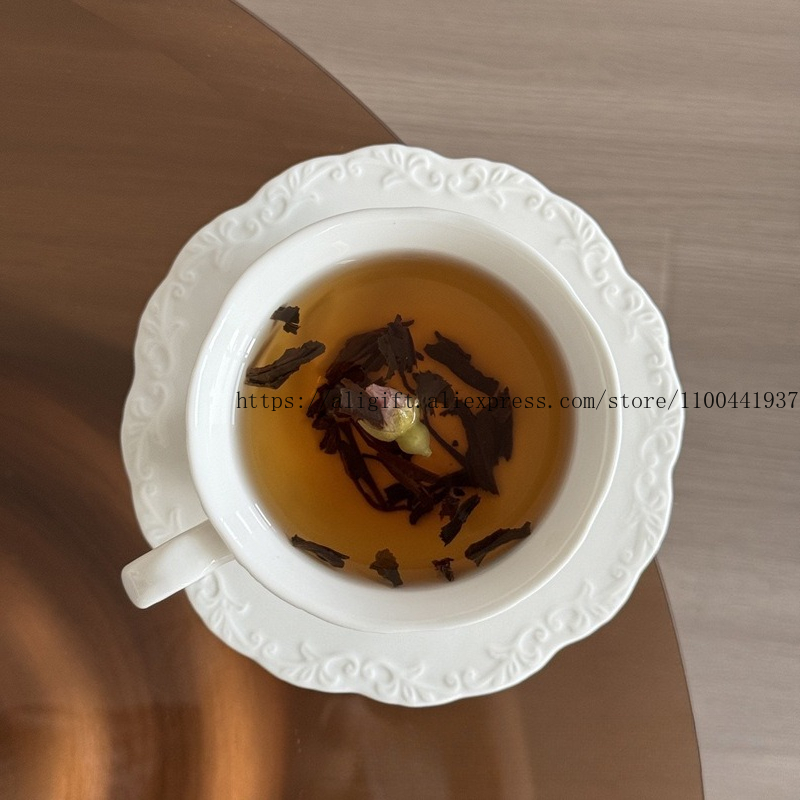 フレンチライト高級エンボス花柄コーヒーカップとプレートセット - Coffee Tea Games のレビューと価格